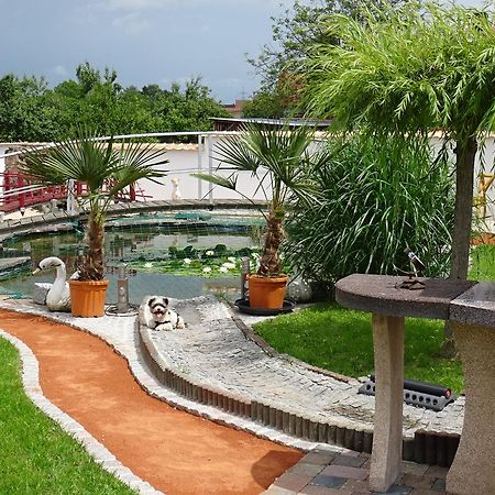Apartment Euro As Капел-Графенхаузен Екстериор снимка