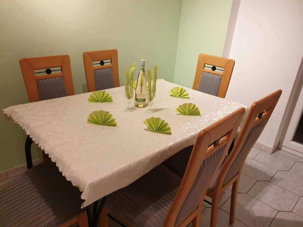 Apartment Euro As Капел-Графенхаузен Екстериор снимка