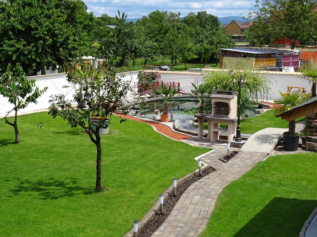 Apartment Euro As Капел-Графенхаузен Екстериор снимка